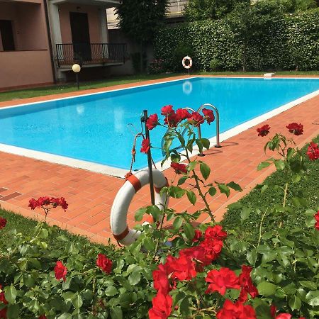 Indesenzano Apartment Дезенцано-дель-Гарда Экстерьер фото