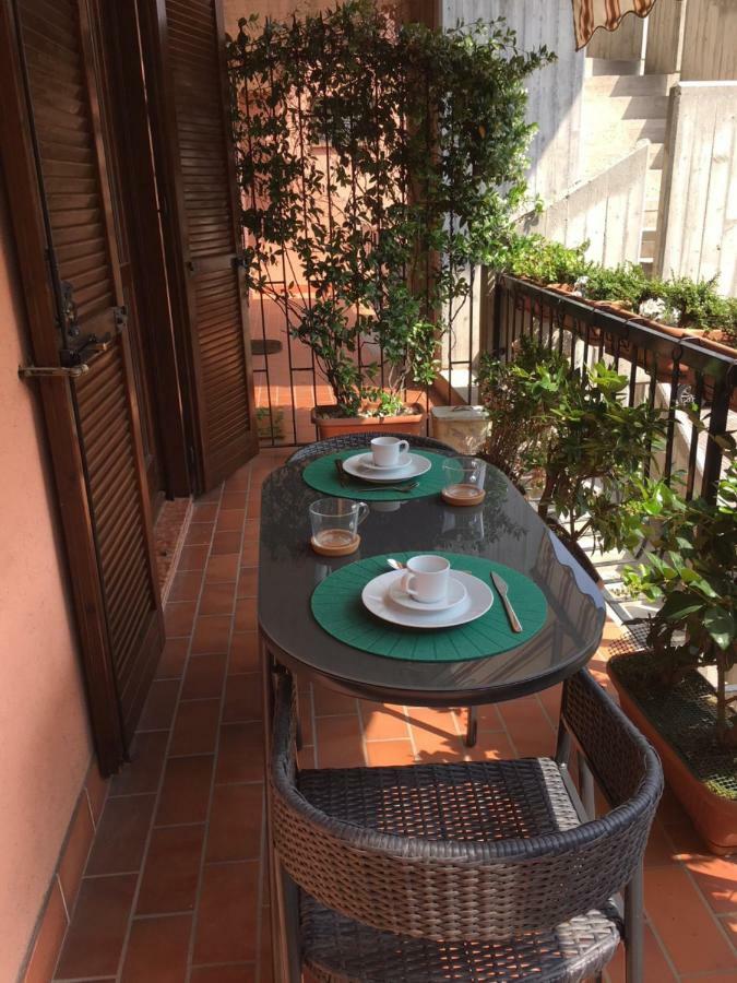 Indesenzano Apartment Дезенцано-дель-Гарда Экстерьер фото