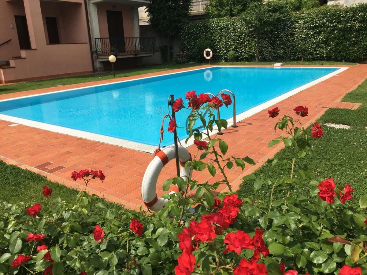 Indesenzano Apartment Дезенцано-дель-Гарда Экстерьер фото